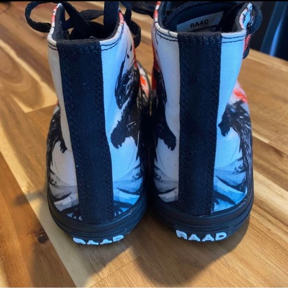 RAAD JAPANESE SAMURAI AND MOUNTAIN
Size 7M - Picture 4 of 9